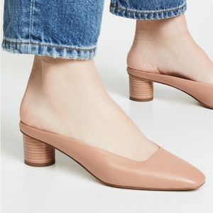 Club Monaco EUC aveena leather mule - size 9